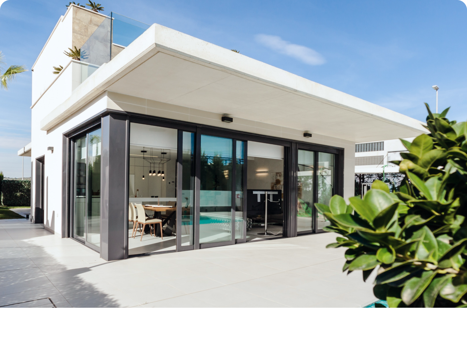 luxury house image processed with cloudimage responsive plugin