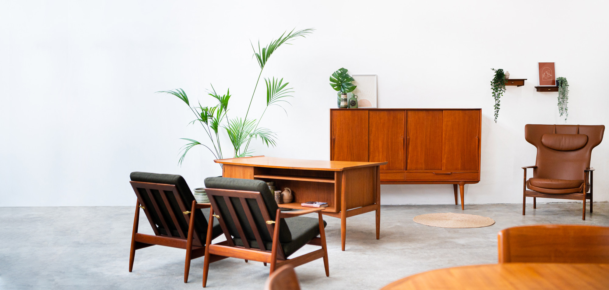 Selency pre-owned furniture marketplace images delivered from Amazon S3 through Scaleflex Cloudimage